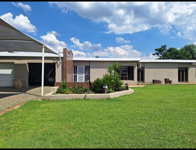 4 BEDROOM HOUSE FOR SALE IN RENSBURG